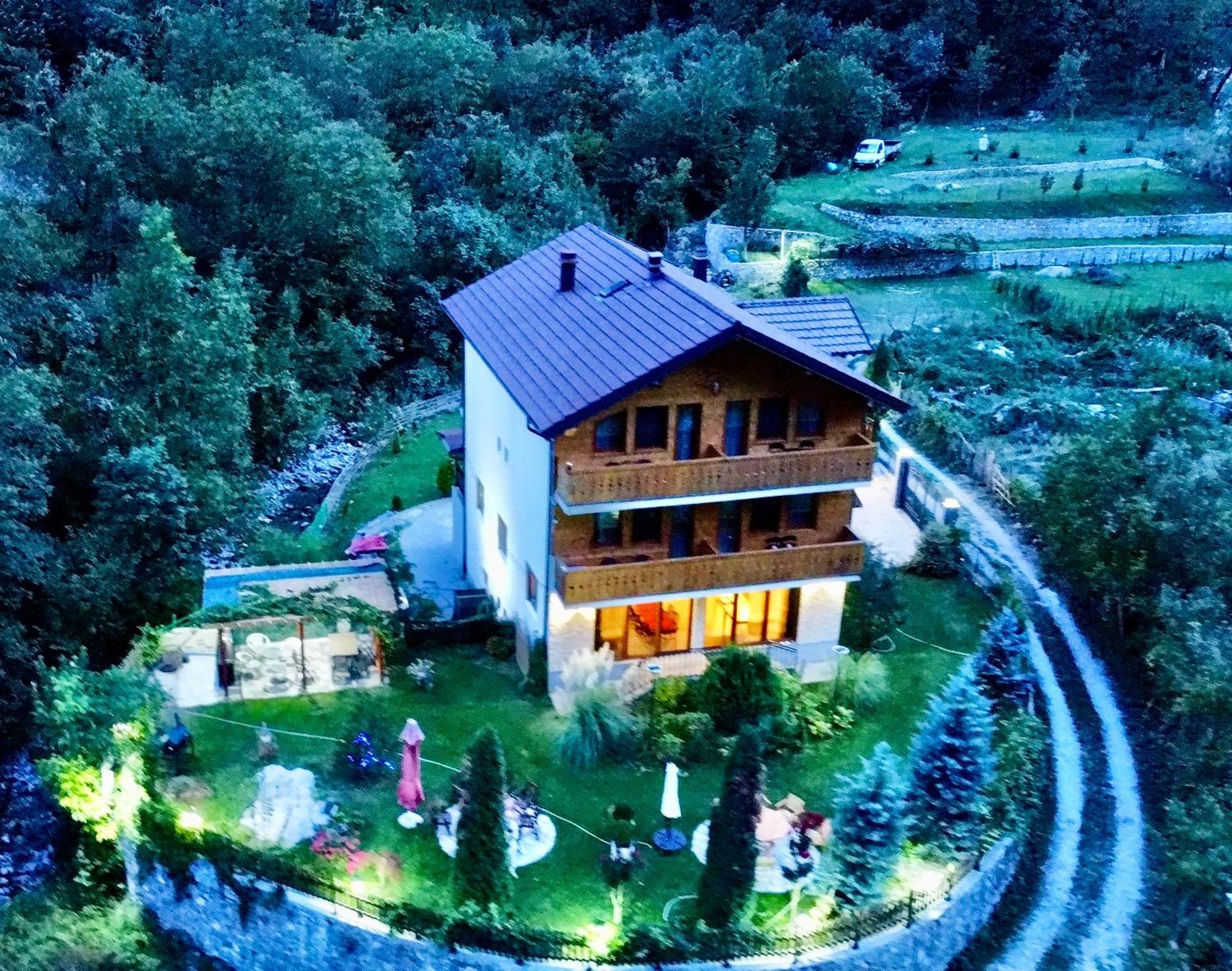 Vila Alexander B&B Valbone Exterior foto